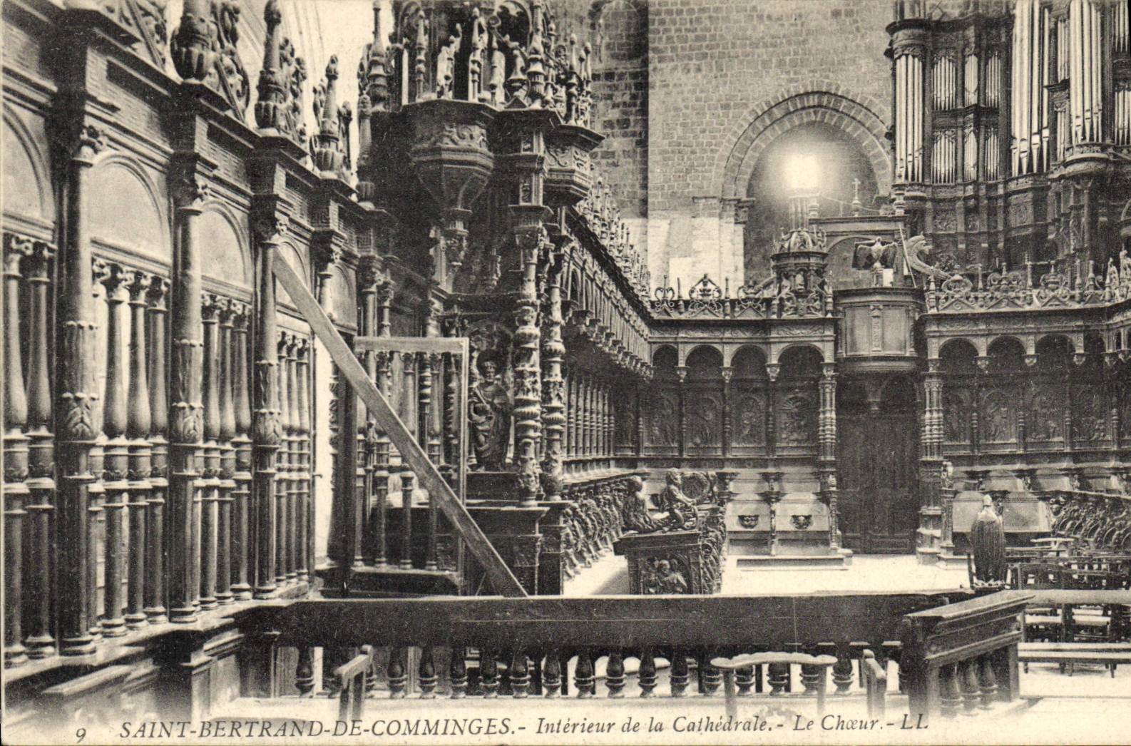 Postal Órgano San Beltrán de Comminges Interior de la catedral el coro