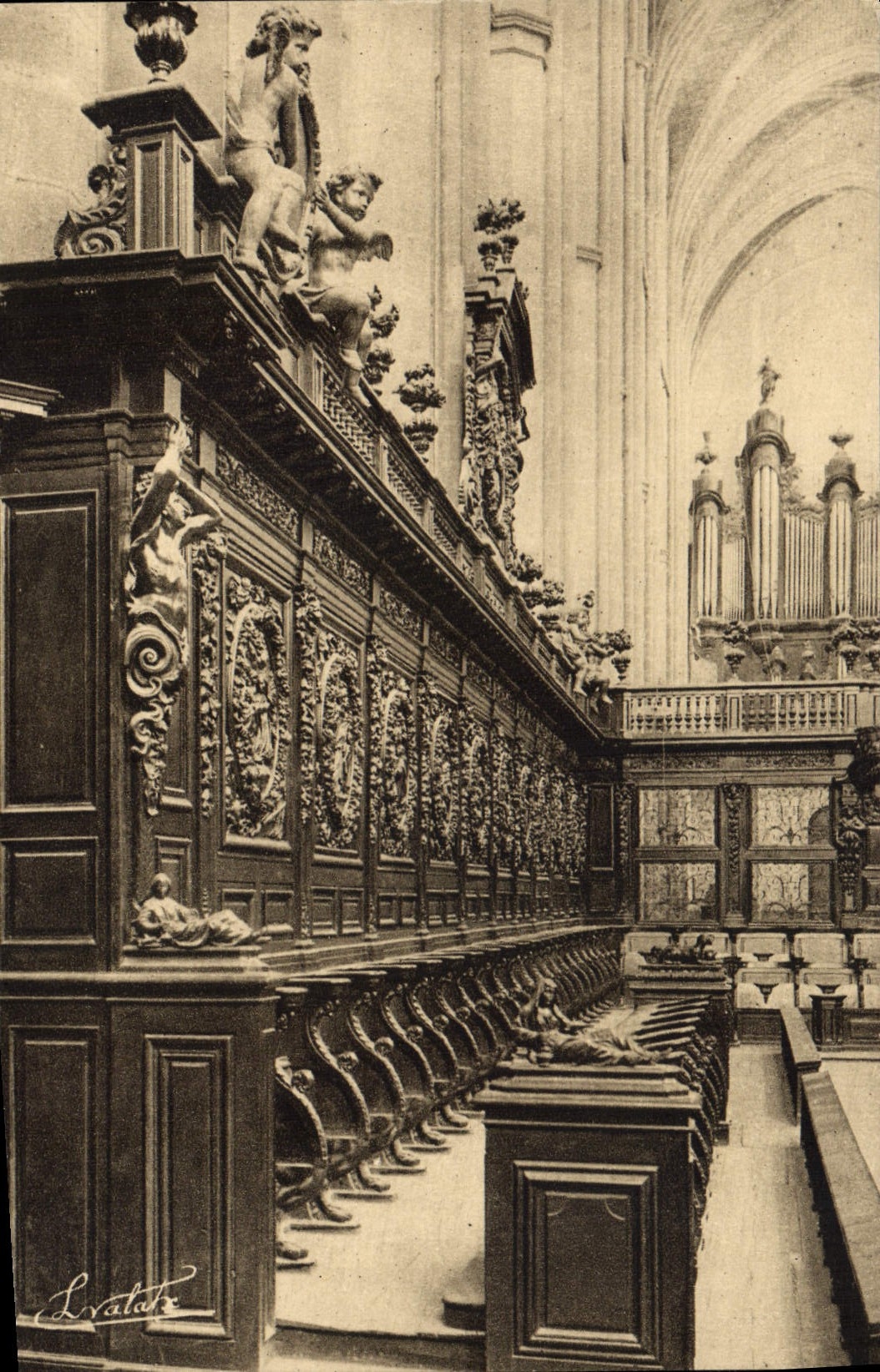 CPA Orgue Basilique de St Maximin Partie droite des stalles