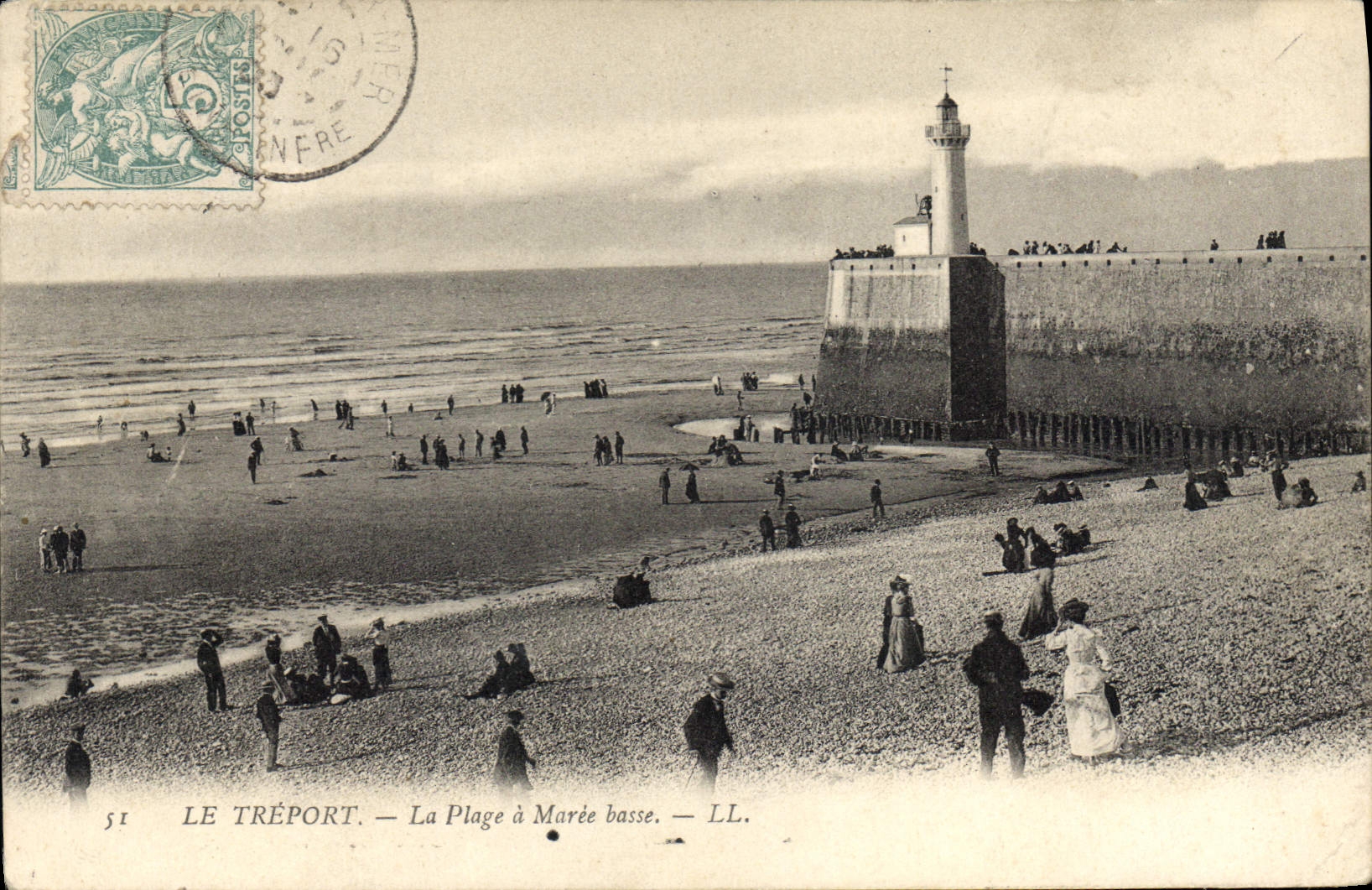 CPA Phare Le Treport La plage a maree basse