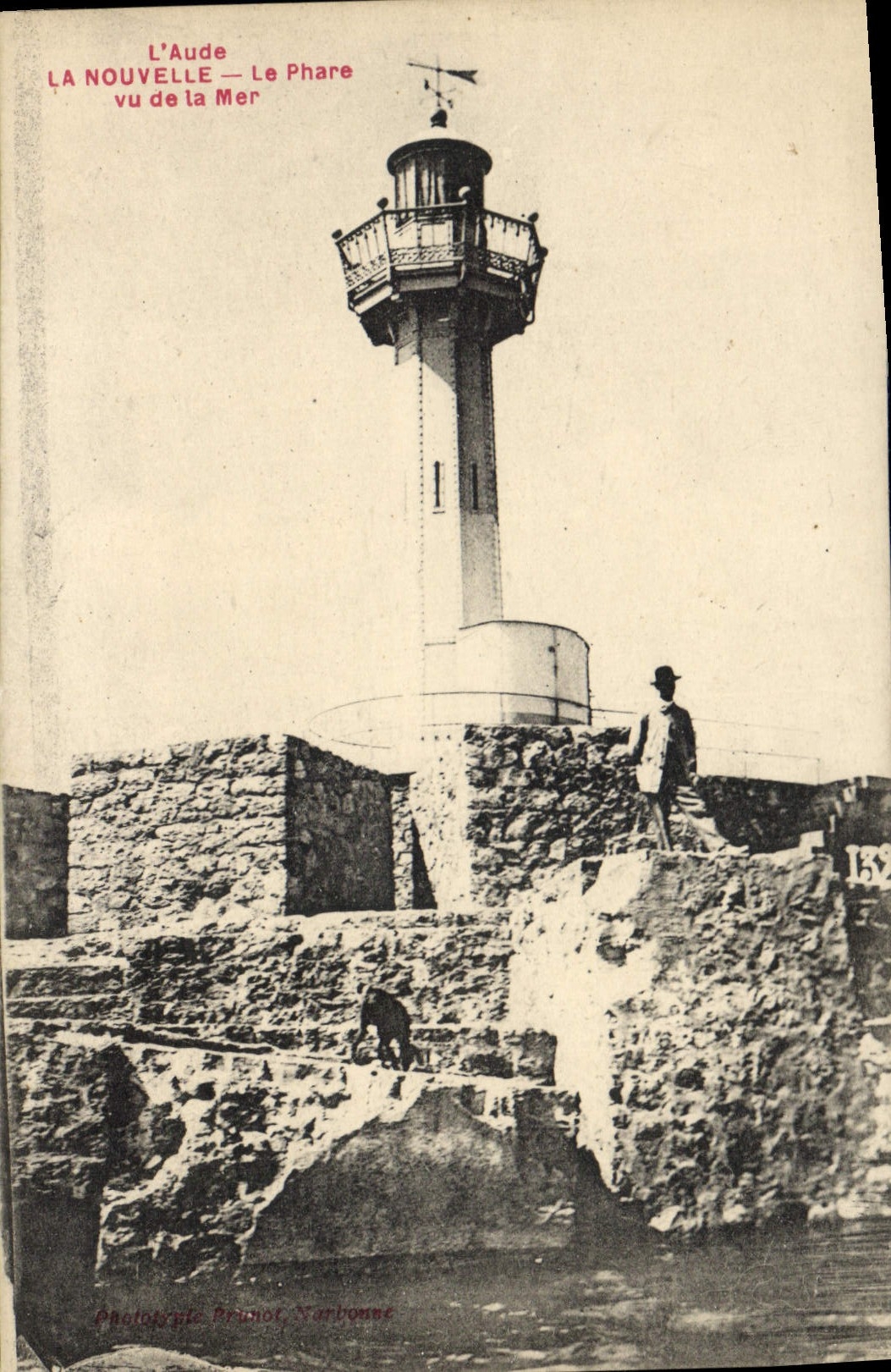 Postal la Noticia el PHARE visto el mar