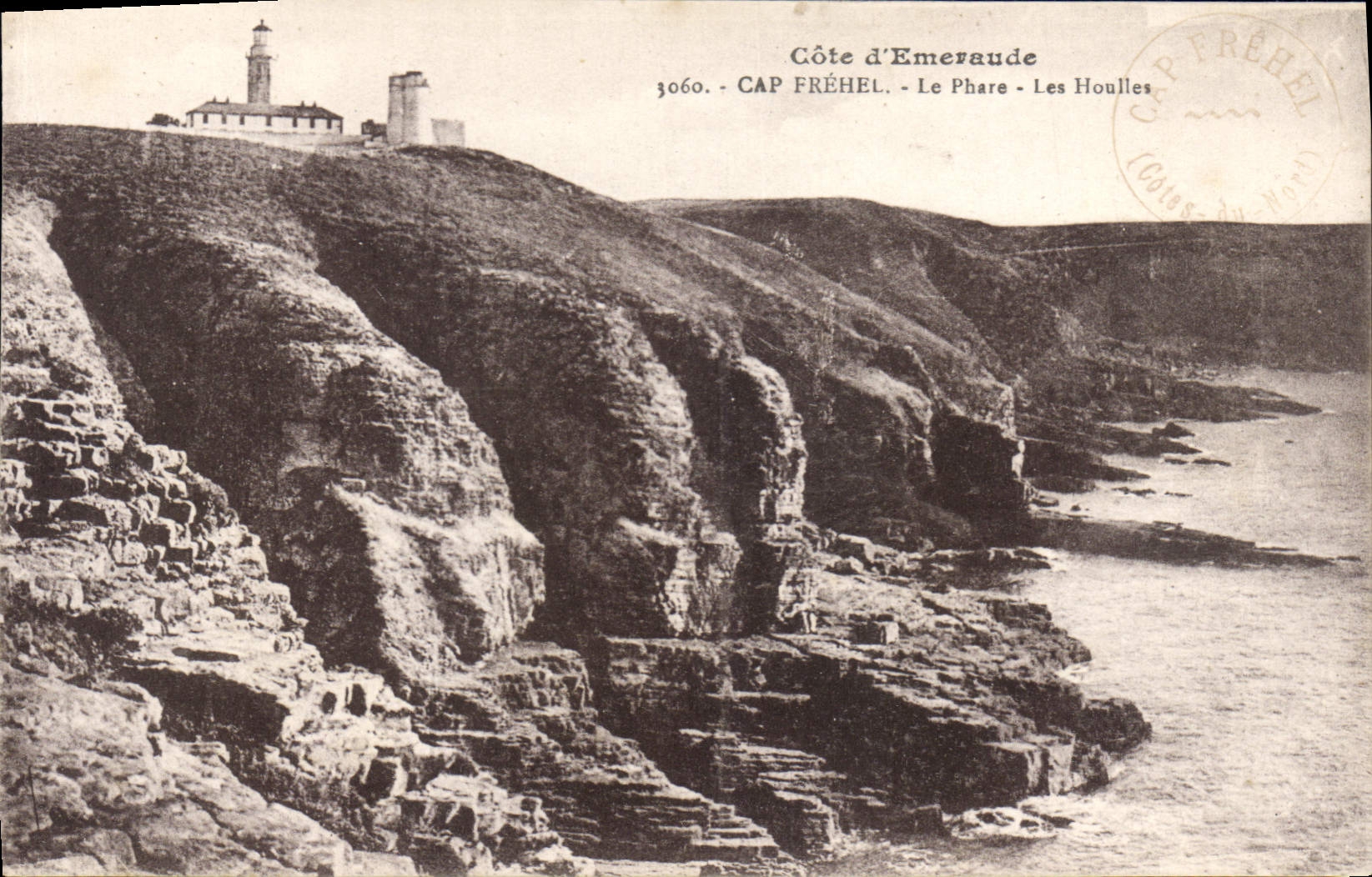 CPA Phare Cap Frehel Les Houlles 