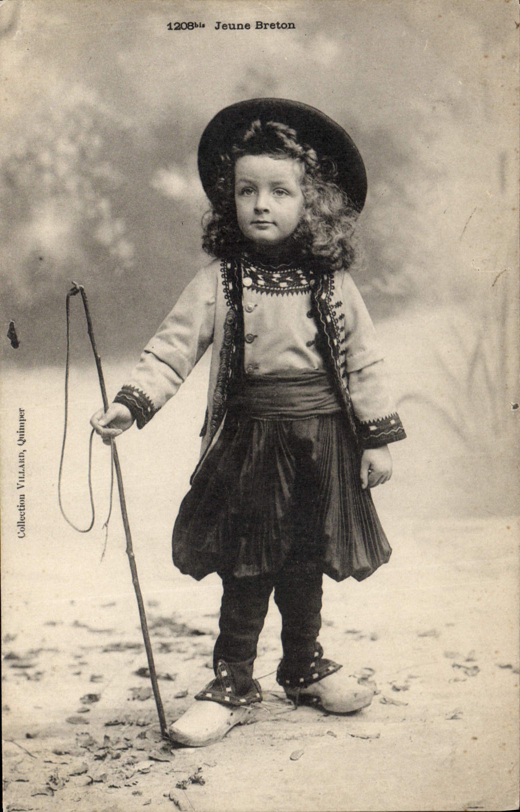 CPA Folklore Jeune Breton Enfant