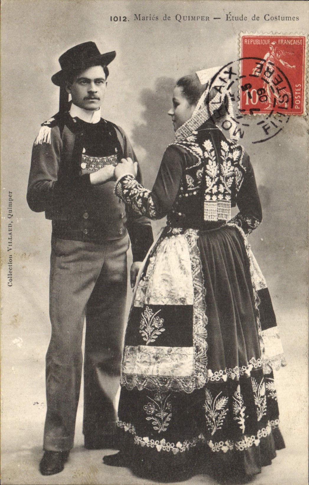 CPA Folklore Maries de Quimper Mariage