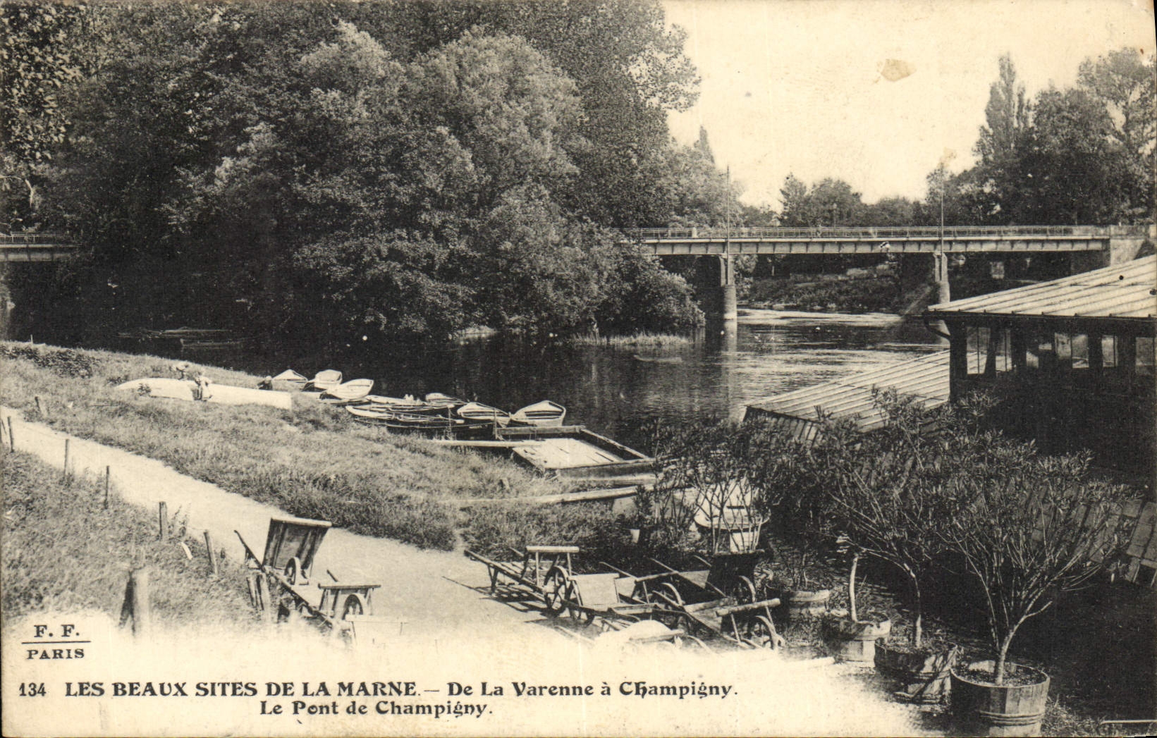 CPA Brouette Marne De la Varenne a Champigny Le pont de Champigny