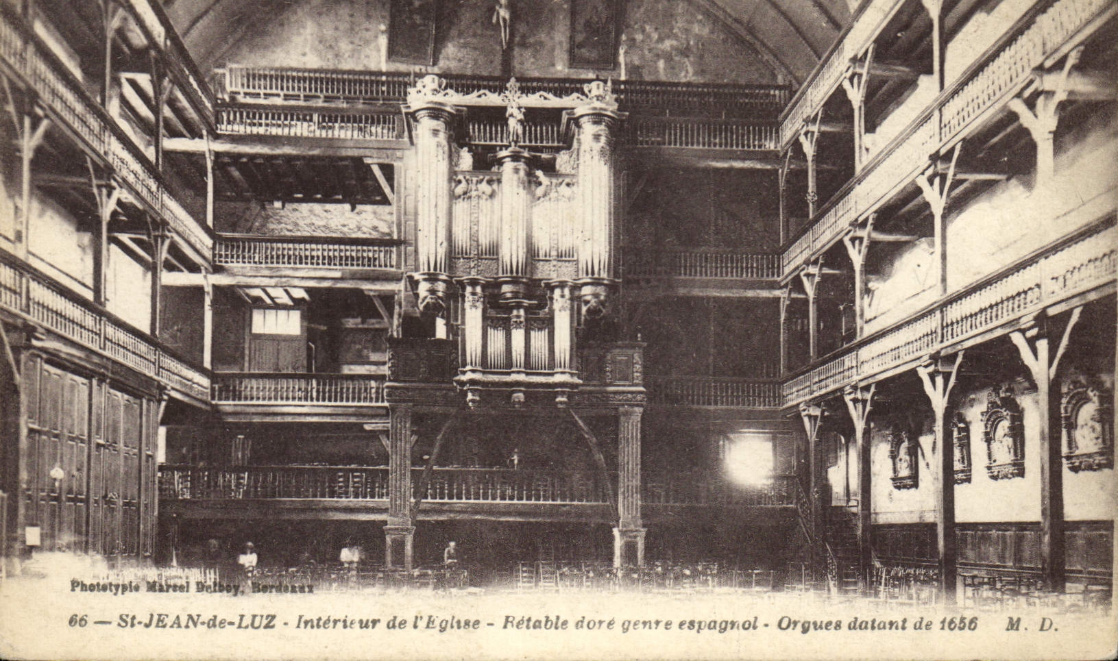 Postal Órgano St Jean de Luz Interior de la iglesia Retablo dora clase española Órganos que datan de 1656
