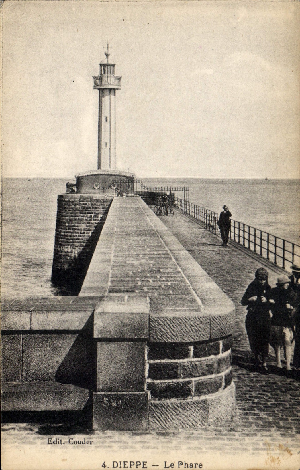 CPA Phare Dieppe