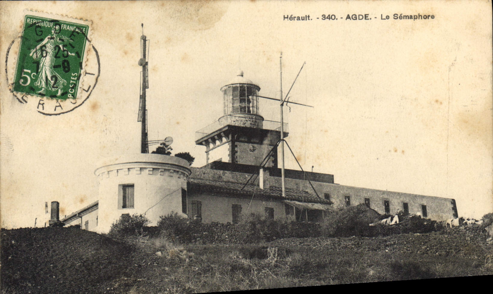 Postal PHARE Agde el semáforo