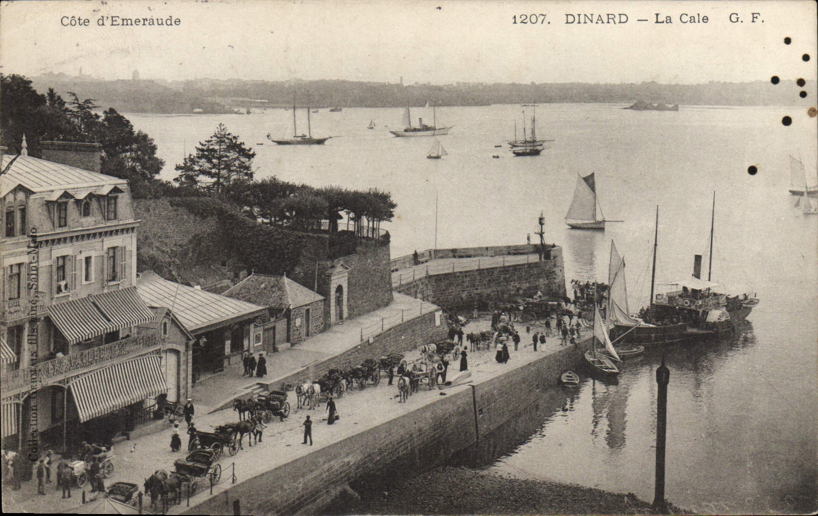 CPA Phare Dinard La cale Bateau