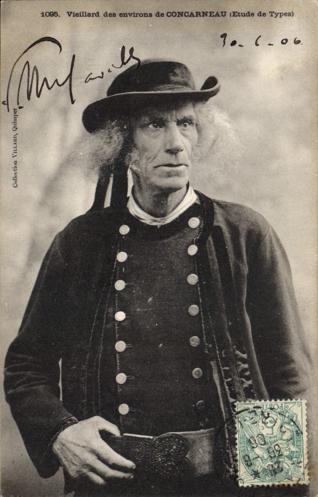 CPA Folklore Vieillard des environs de Concarneau