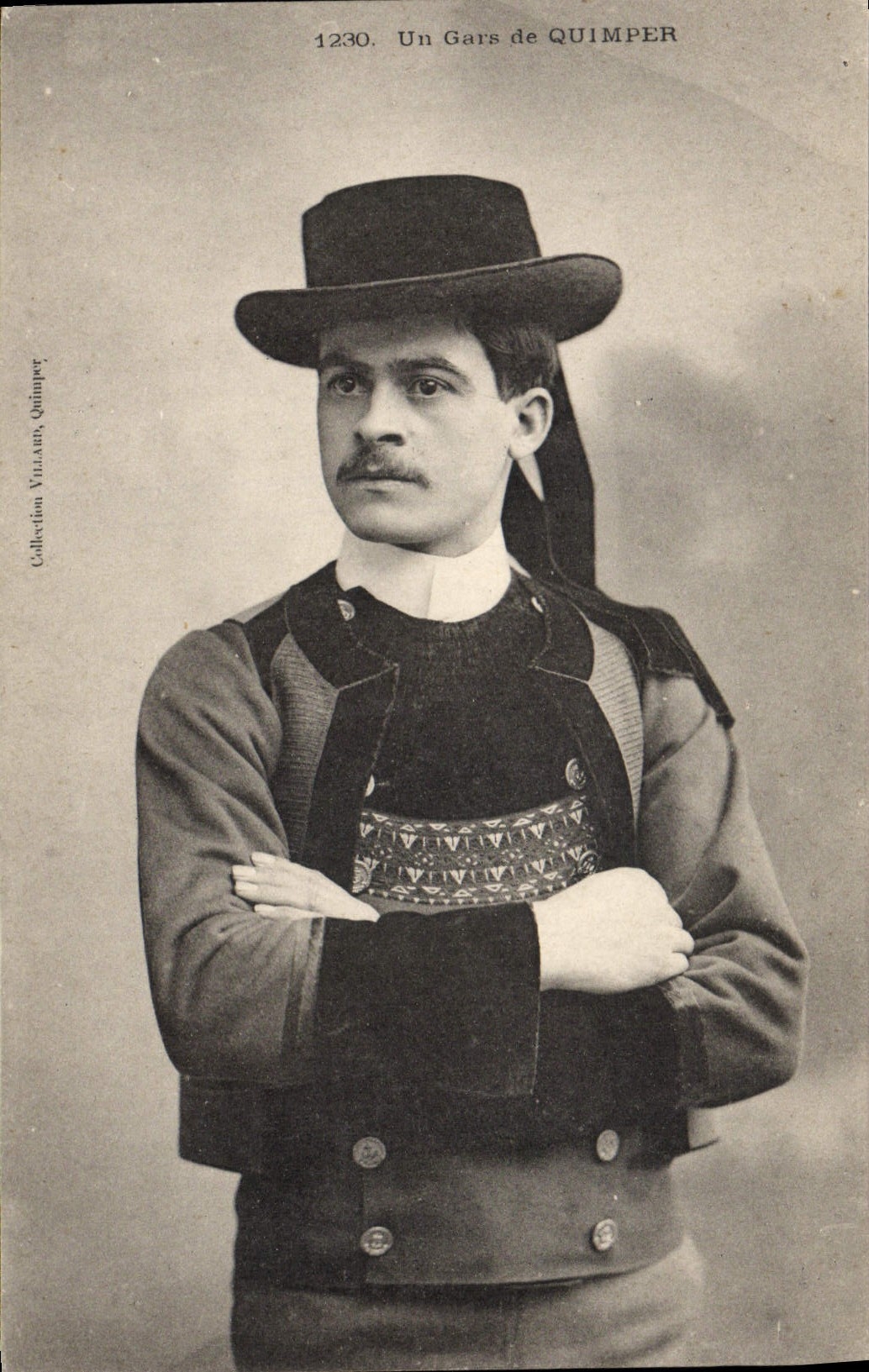 CPA Folklore Un gars de Quimper