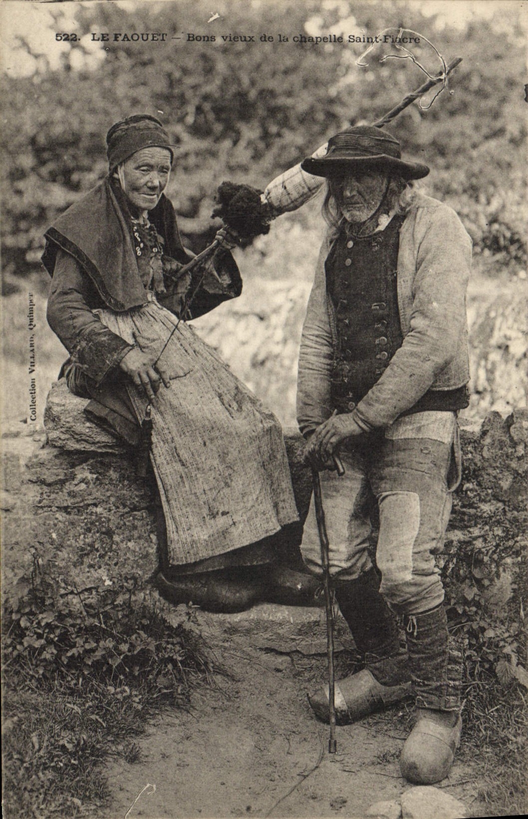 CPA Folklore Le Faouet Bons vieux de la chapelle Saint Fiacre