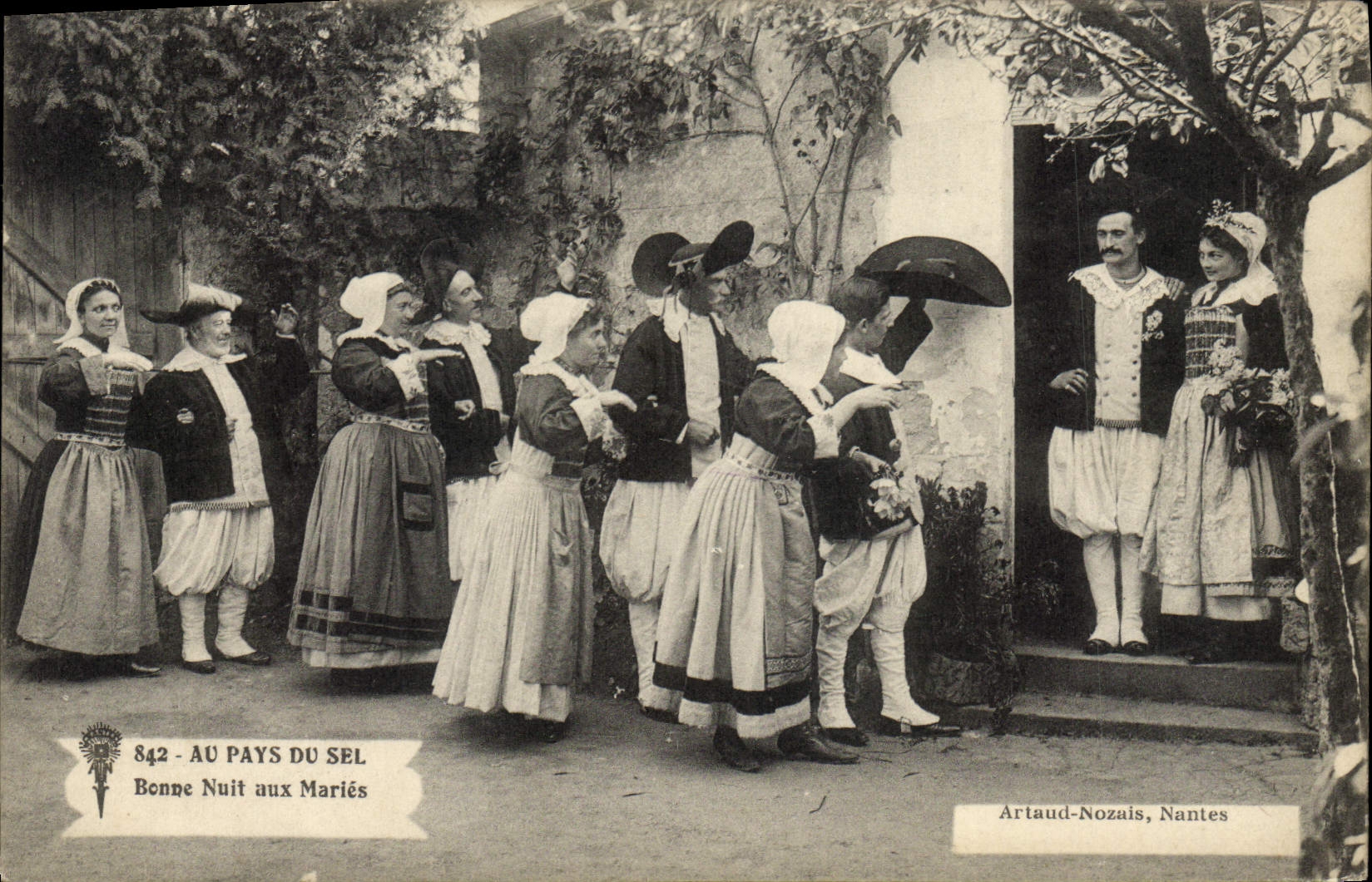 CPA Folklore Au pays du Sel Bonne nuit aux maries Mariage 