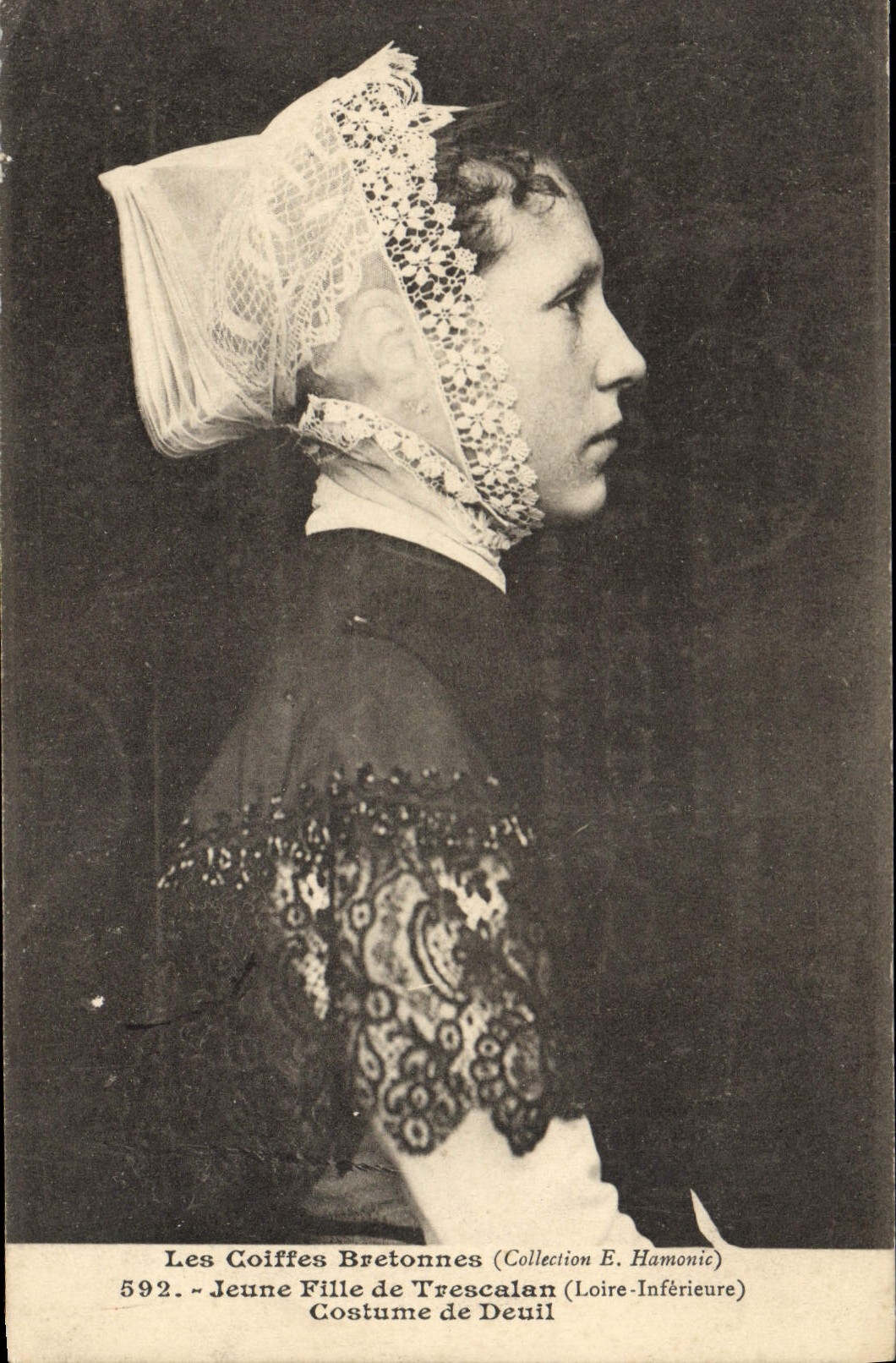 Vintage Postcard Folklore Young girl of Trescalan Costume of mourning