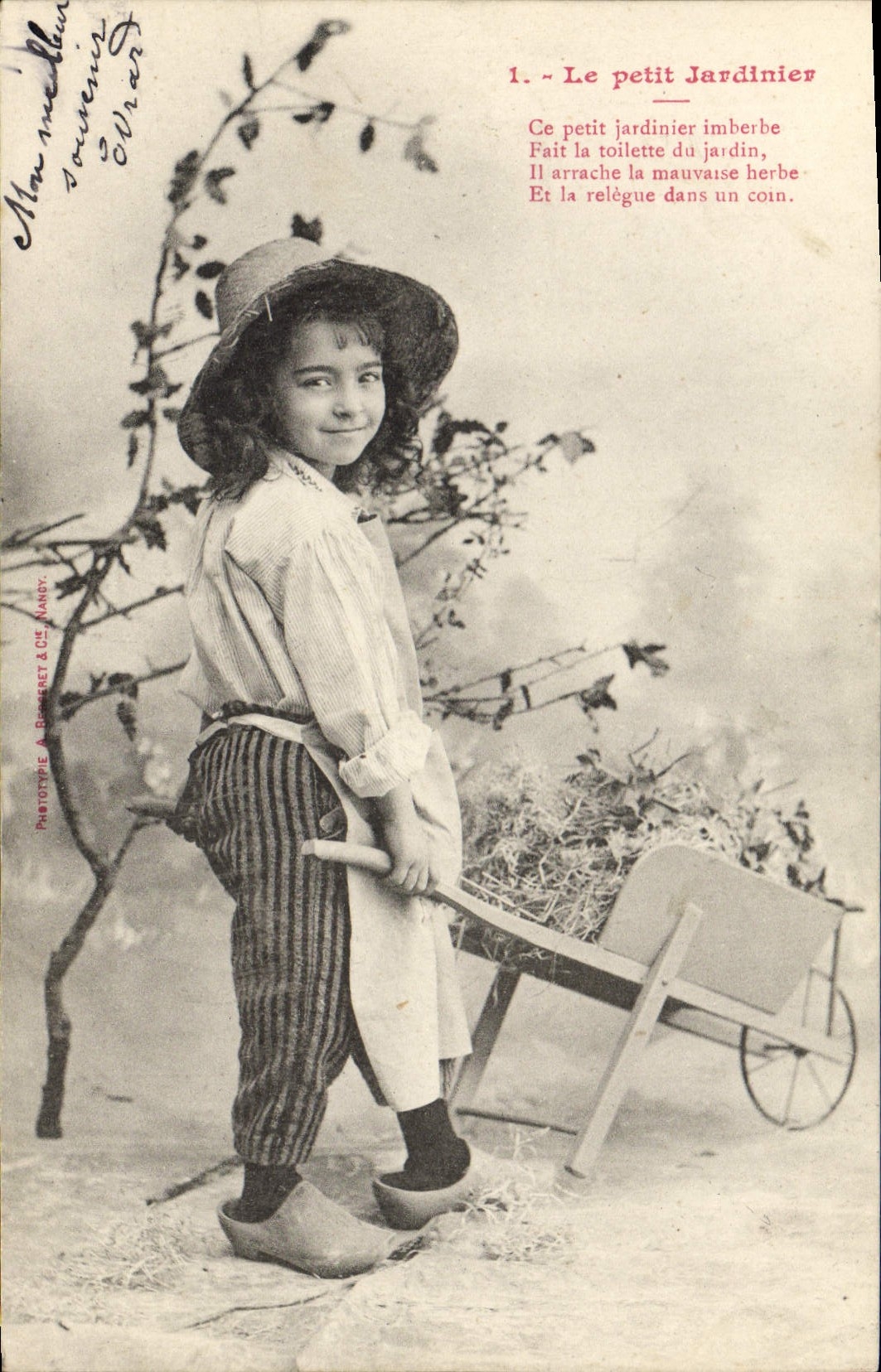 CPA Brouette Enfant Le petit jardinier 