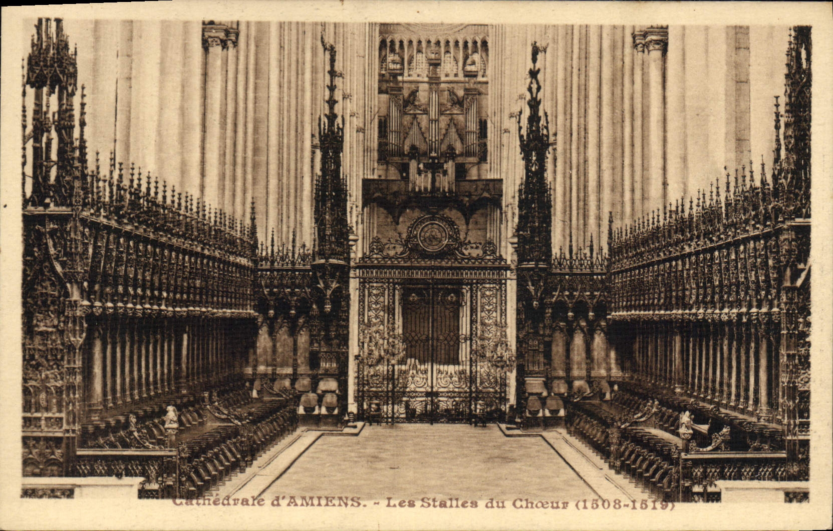 CPA Orgue Cathedrale d'Amiens Les stalles du choeur 