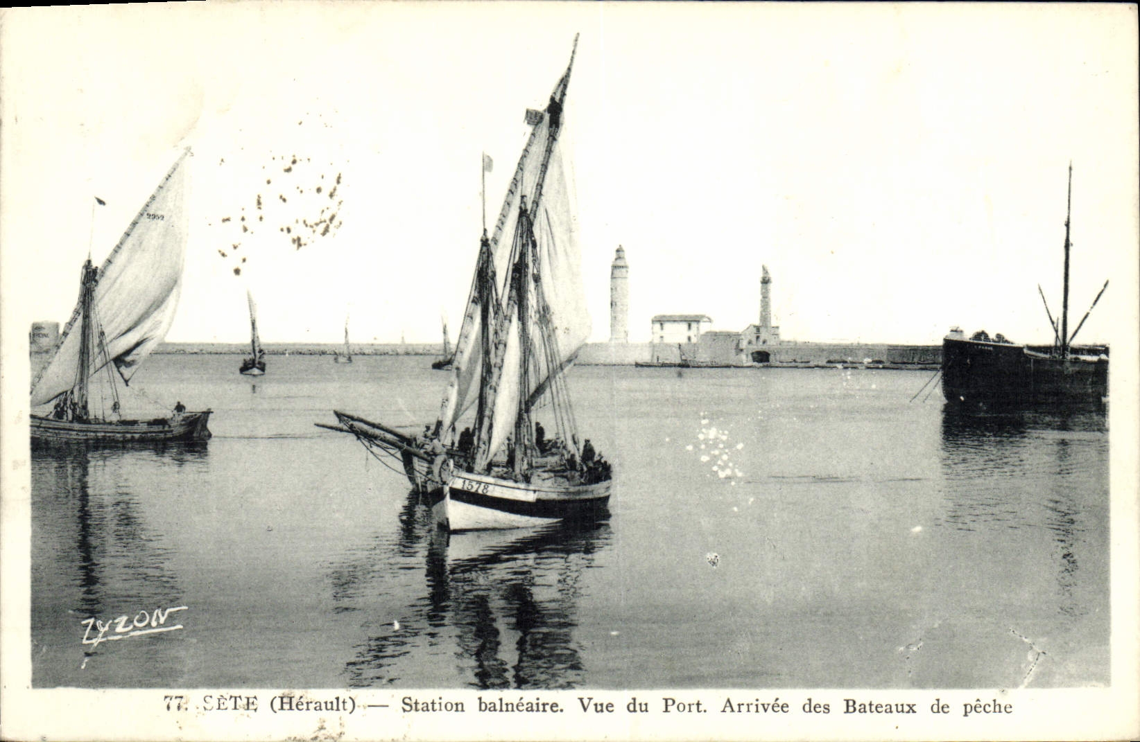 Postal PHARE Sete Ciudad costera Vista del puerto Llegada de los barcos pesqueros