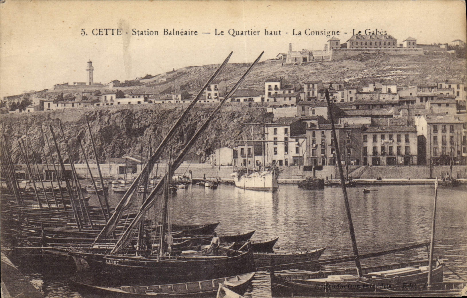 CPA Phare Cette Le quartier haut La Consigne Le Gabes