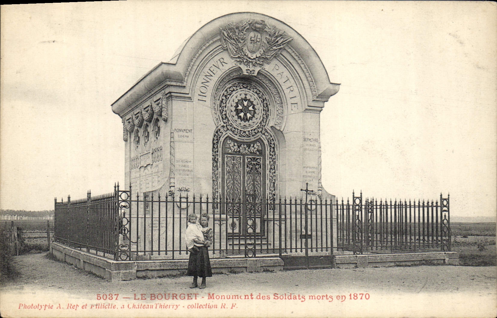 Vintage Postcard Militaria War of 1870 Le Bourget Monument of the dead soldiers in 1870