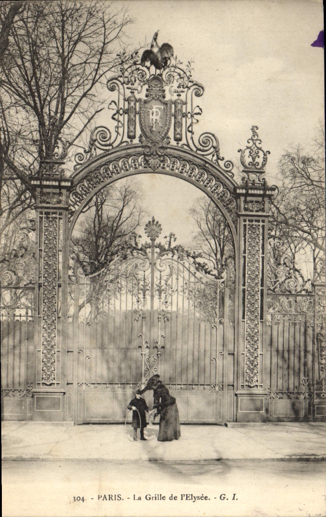 Vintage Postcard Paris the grid of the Elysium