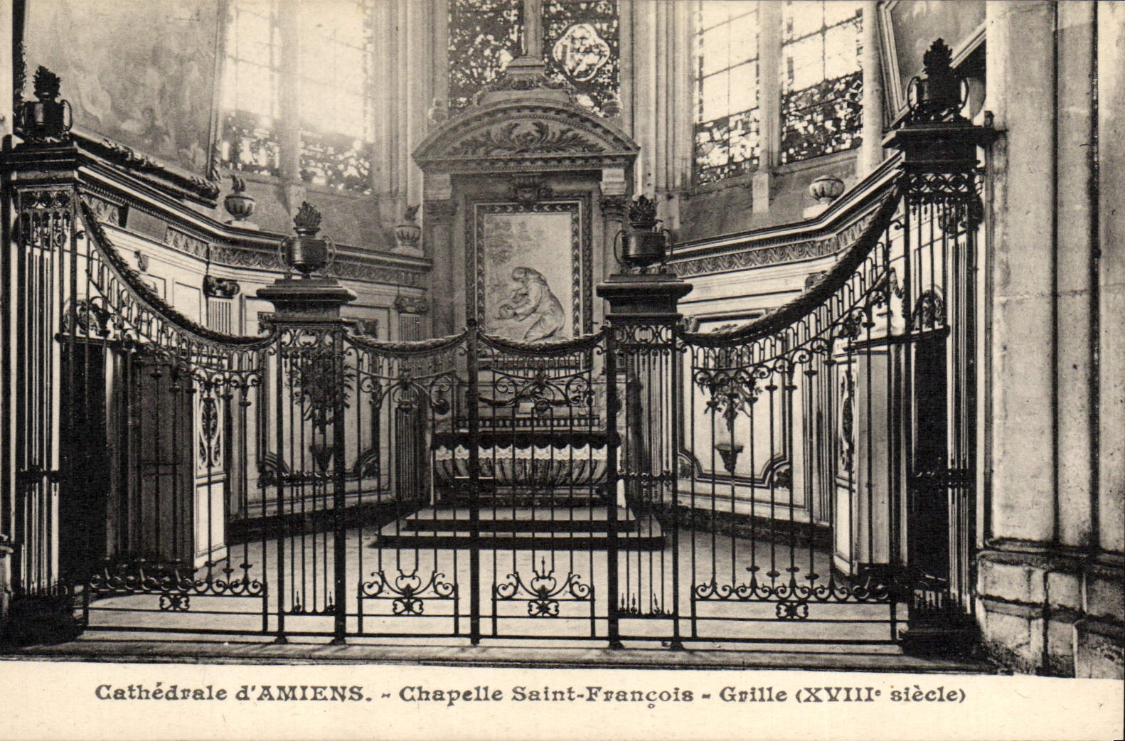 Vintage Postcard Cathedrale of Amiens Chapelle Saint François Roasts