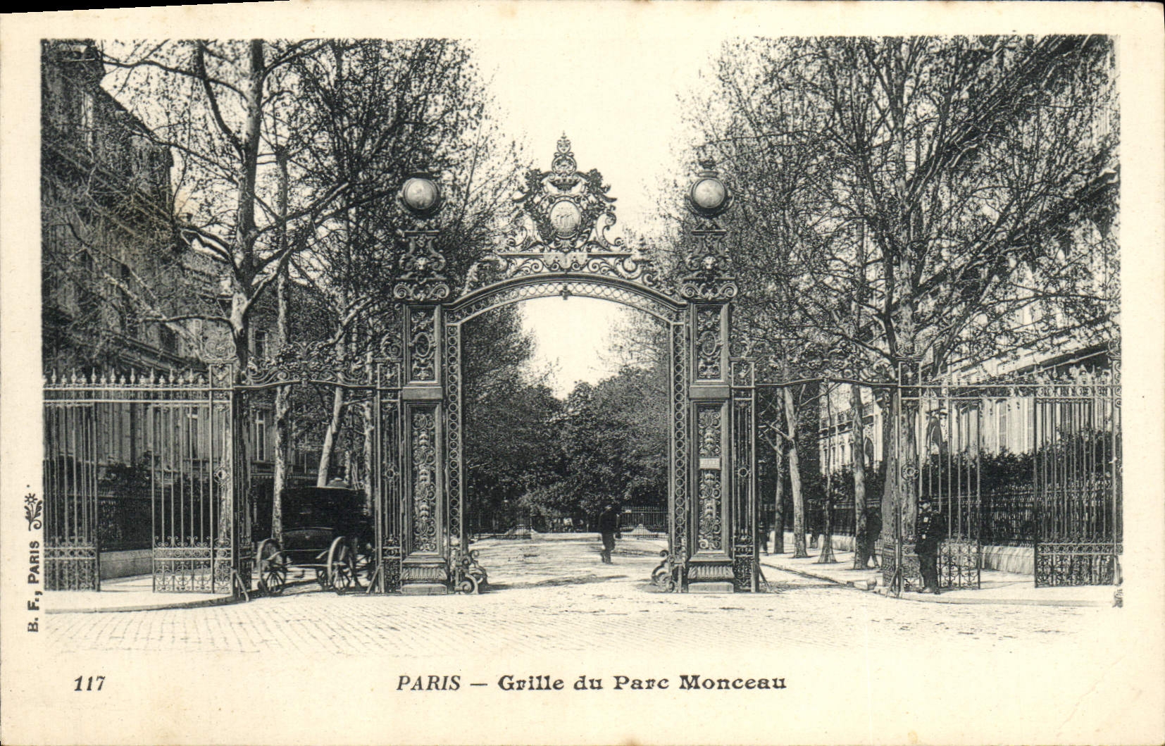 Vintage Postcard Paris Roasts Montceau Park