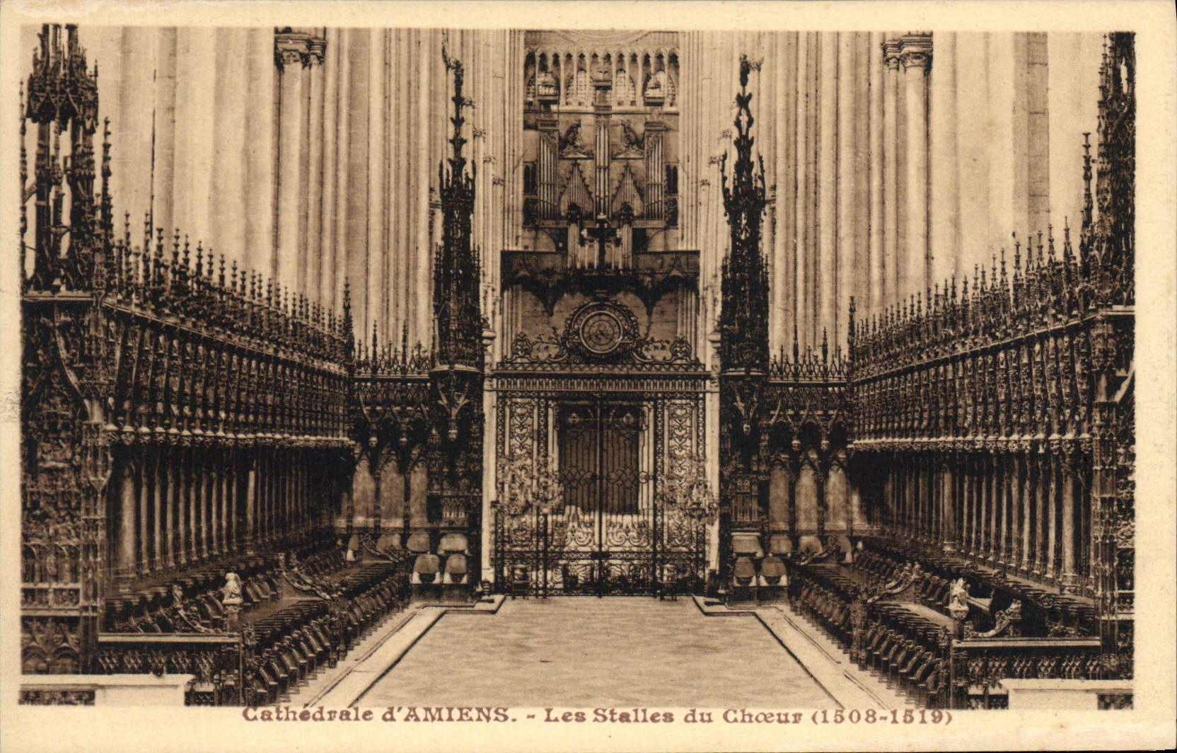 CPA Orgue Cathedrale d'Amiens Les stalles du choeur
