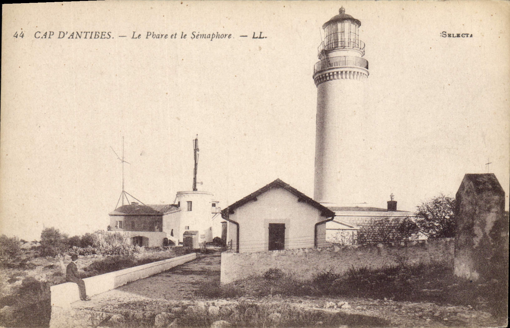 CPA Cap d'Antibes Le Phare et le Semaphore