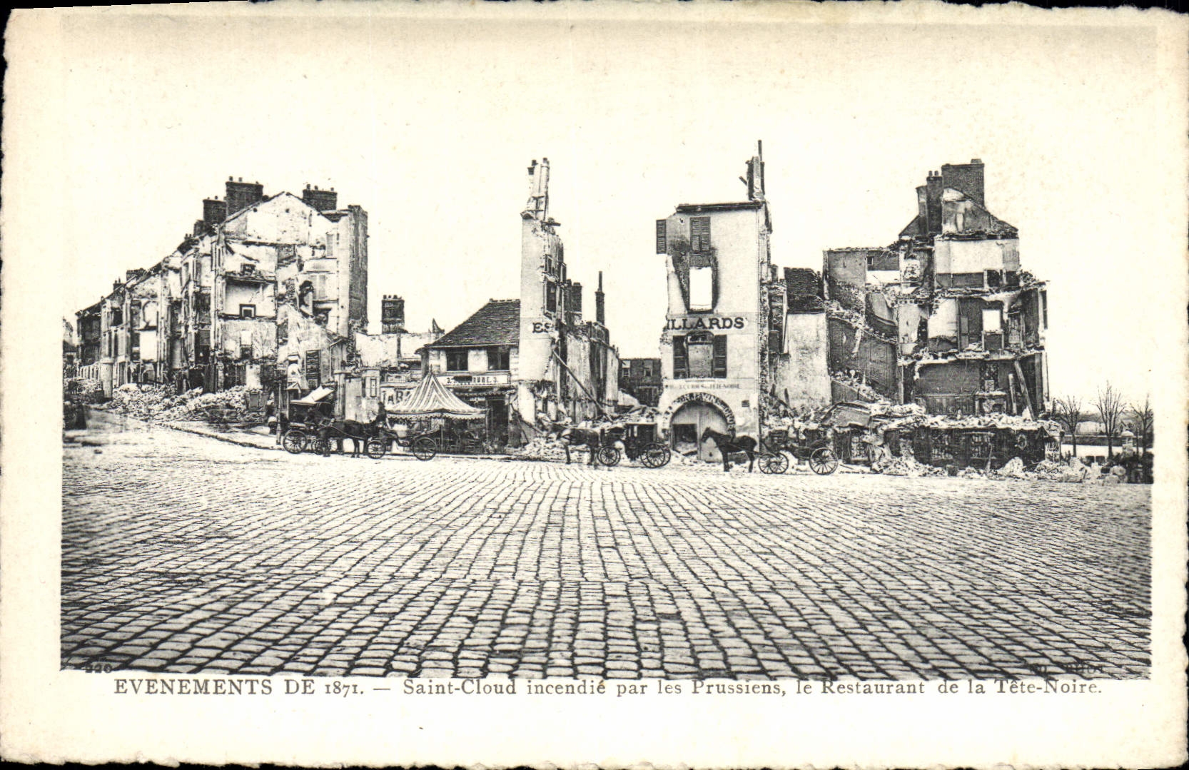 Vintage Postcard Militaria Evenements of 1871 Cloud Saint sets fire to by the Prussians the Restaurant of the Black Head