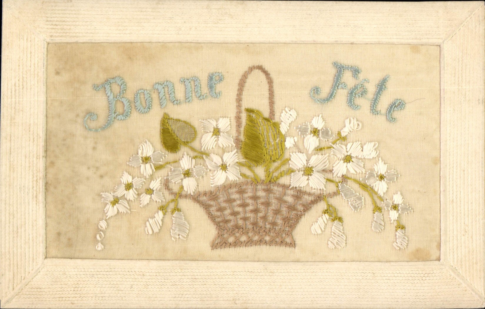 CPA Fantaisie Toilee Fleurs 