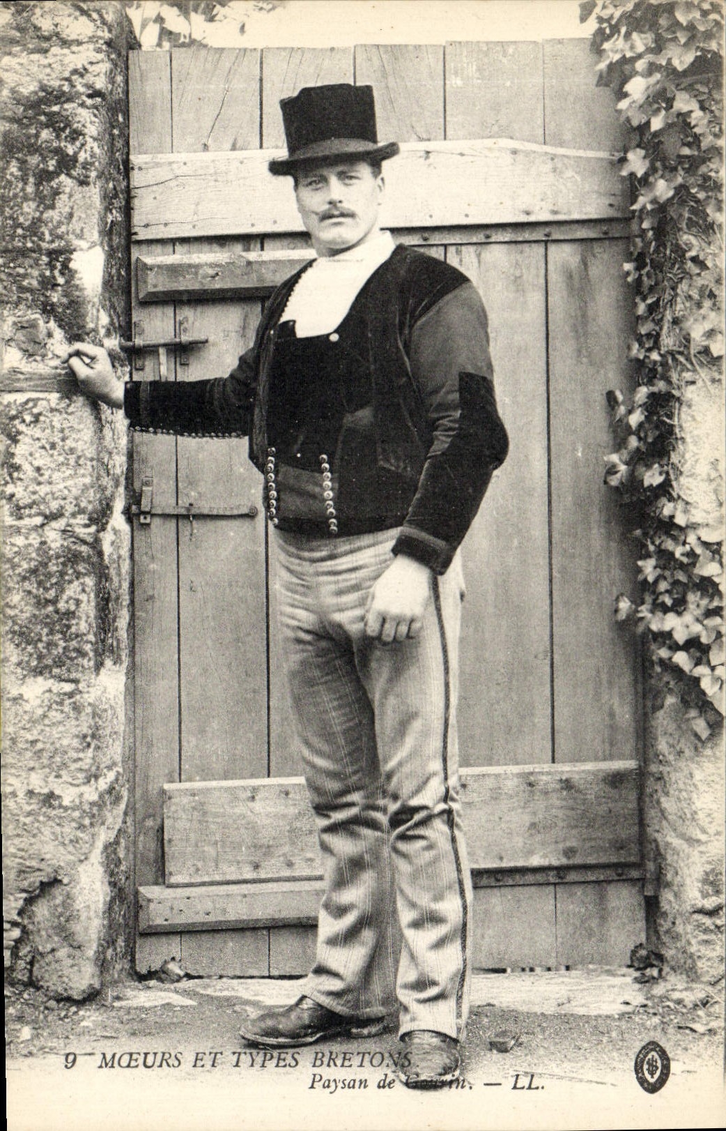 CPA Folklore Paysan de Gourin