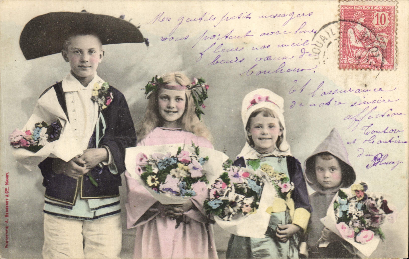 CPA Folklore Bretagne Enfants