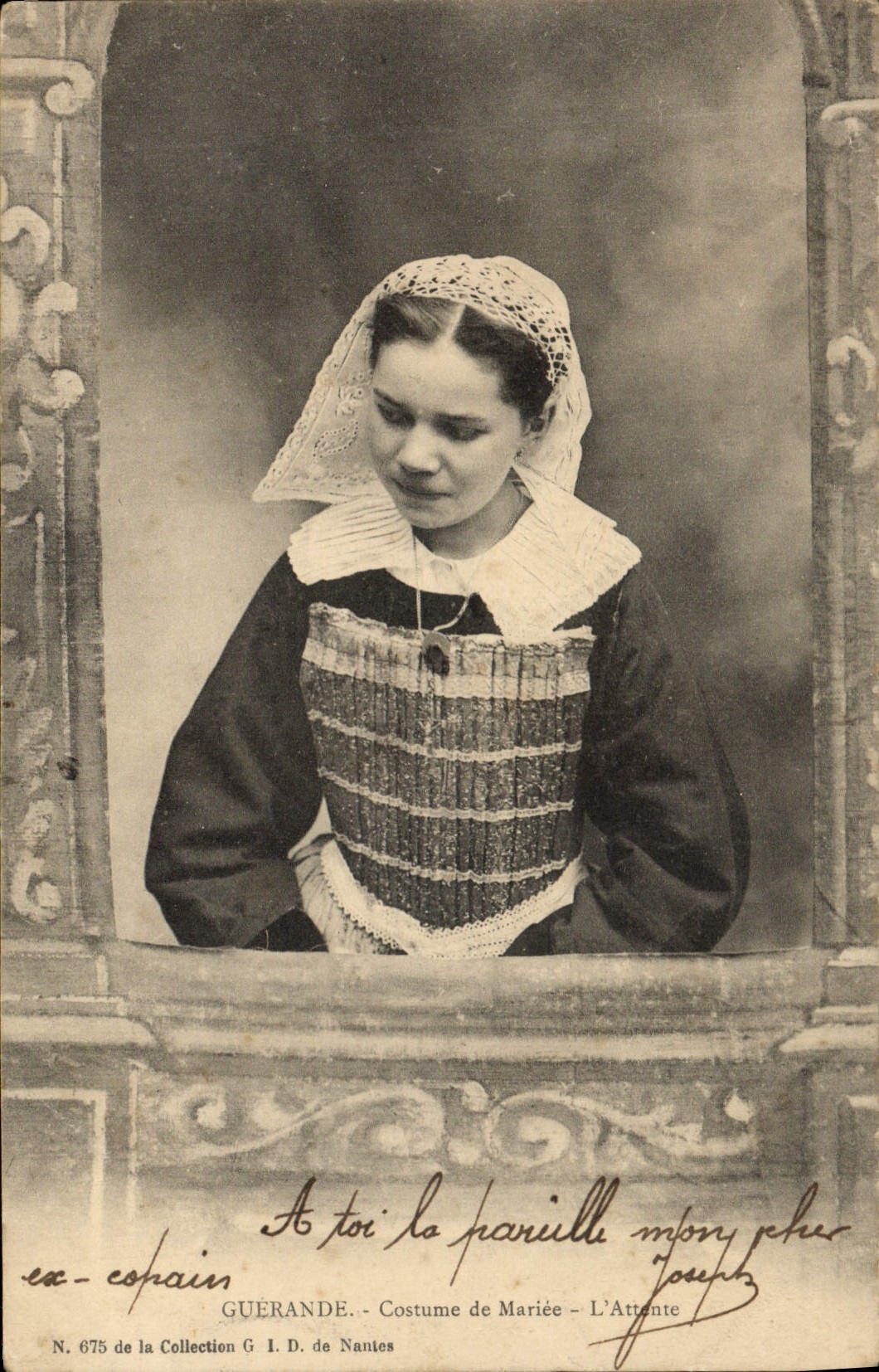 CPA Folklore Guerande Costume de la mariee L'attente Mariage