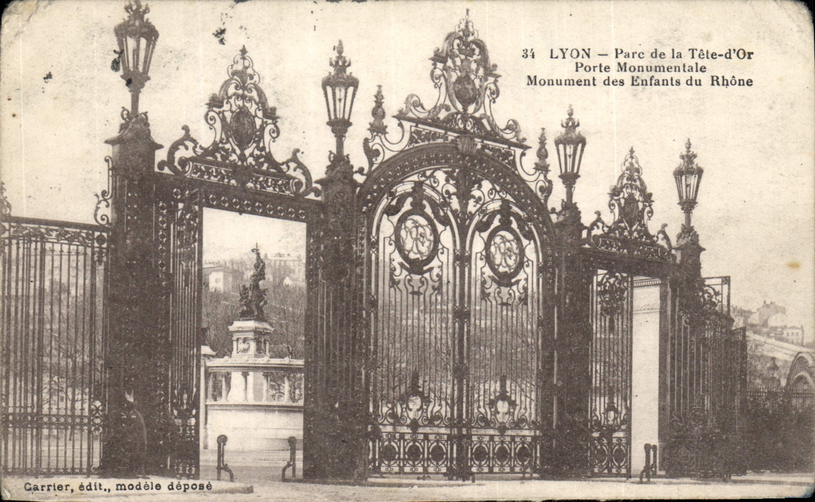 Postal Lyon Parque de la Cabeza de oro Puerta monumental Monumentos de los niños de la Ródano