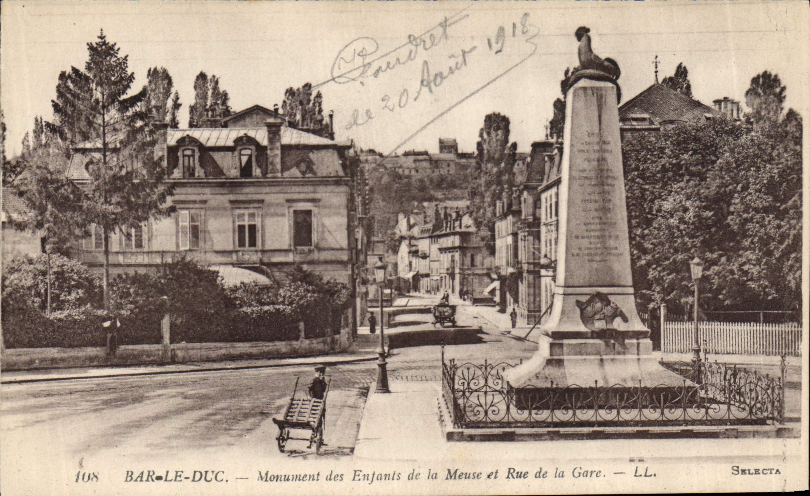 CPA Militaria Guerre de 1870 Bar le Duc Monument des enfants de la Meuse et Rue de la Gare