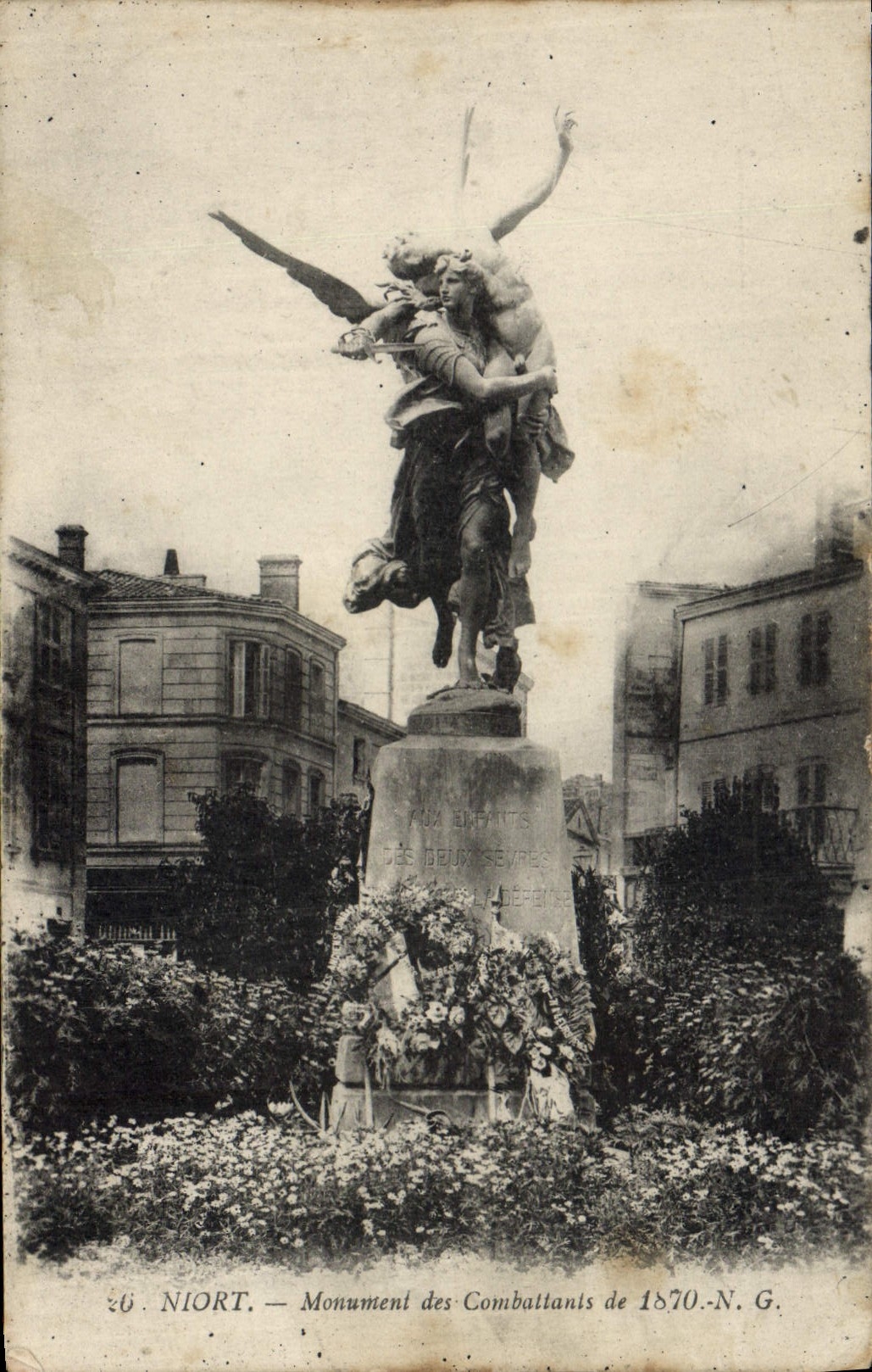 CPA Militaria Guerre de 1870 Niort Monument des Combattants