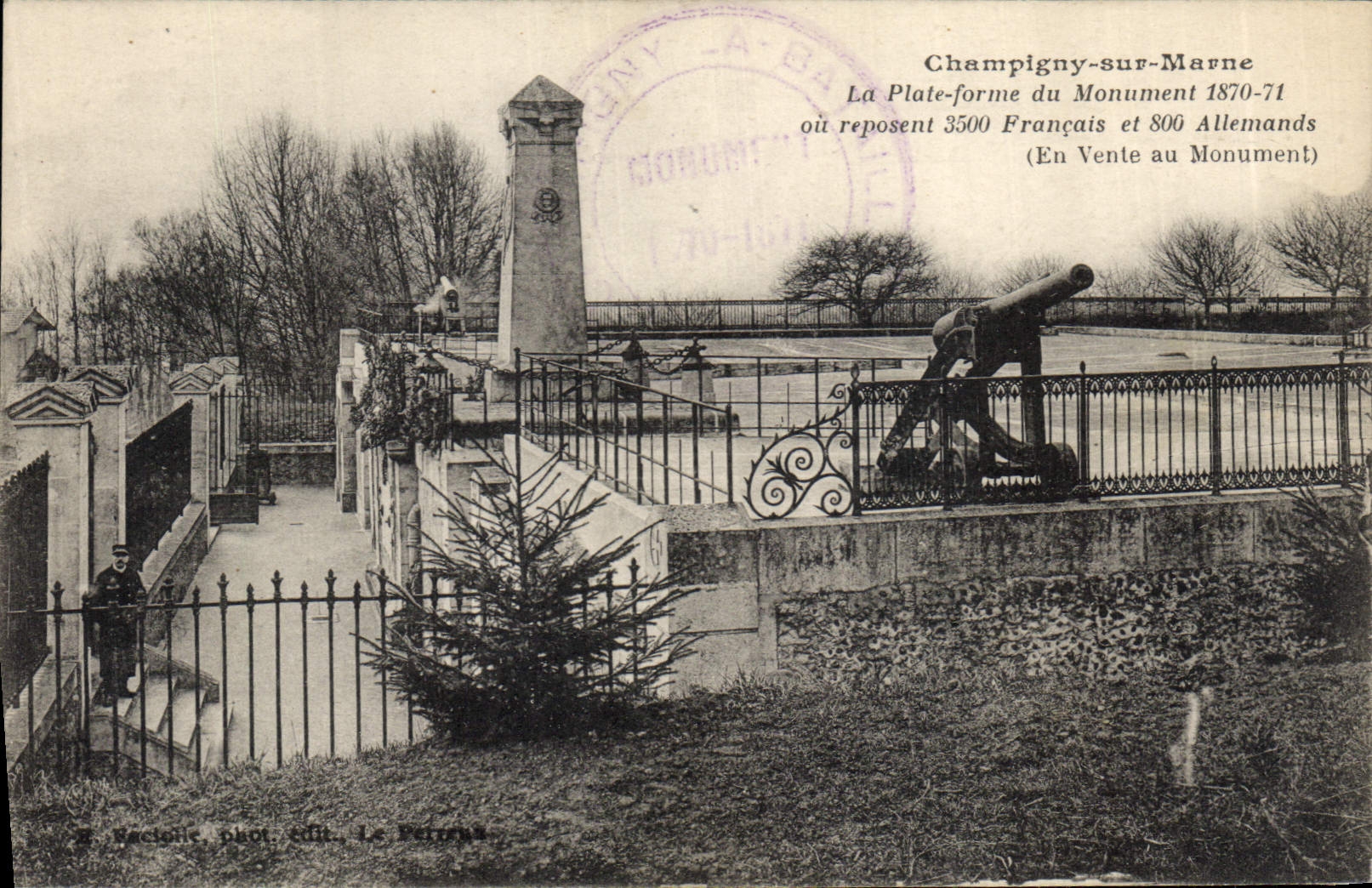 CPA Militaria Guerre de 1870 Champigny sur Marne La plate forme du monument