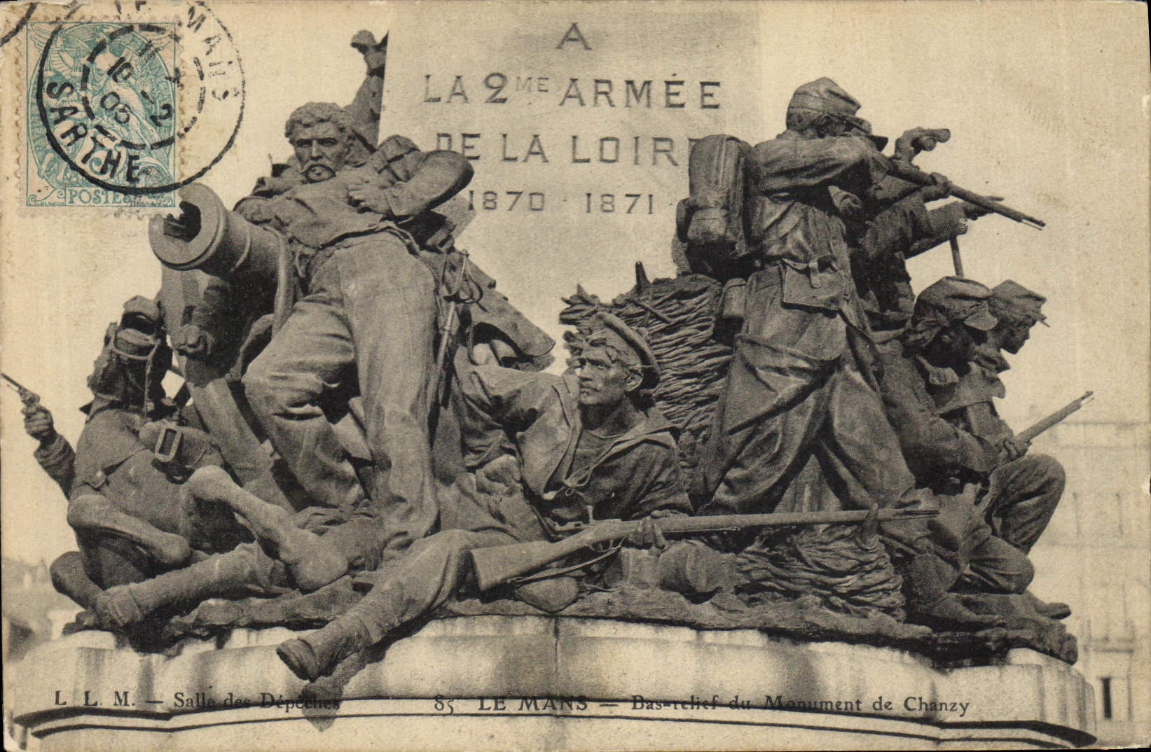 CPA Militaria Guerre de 1870 Le Mans Bas relief du monument de Chanzy