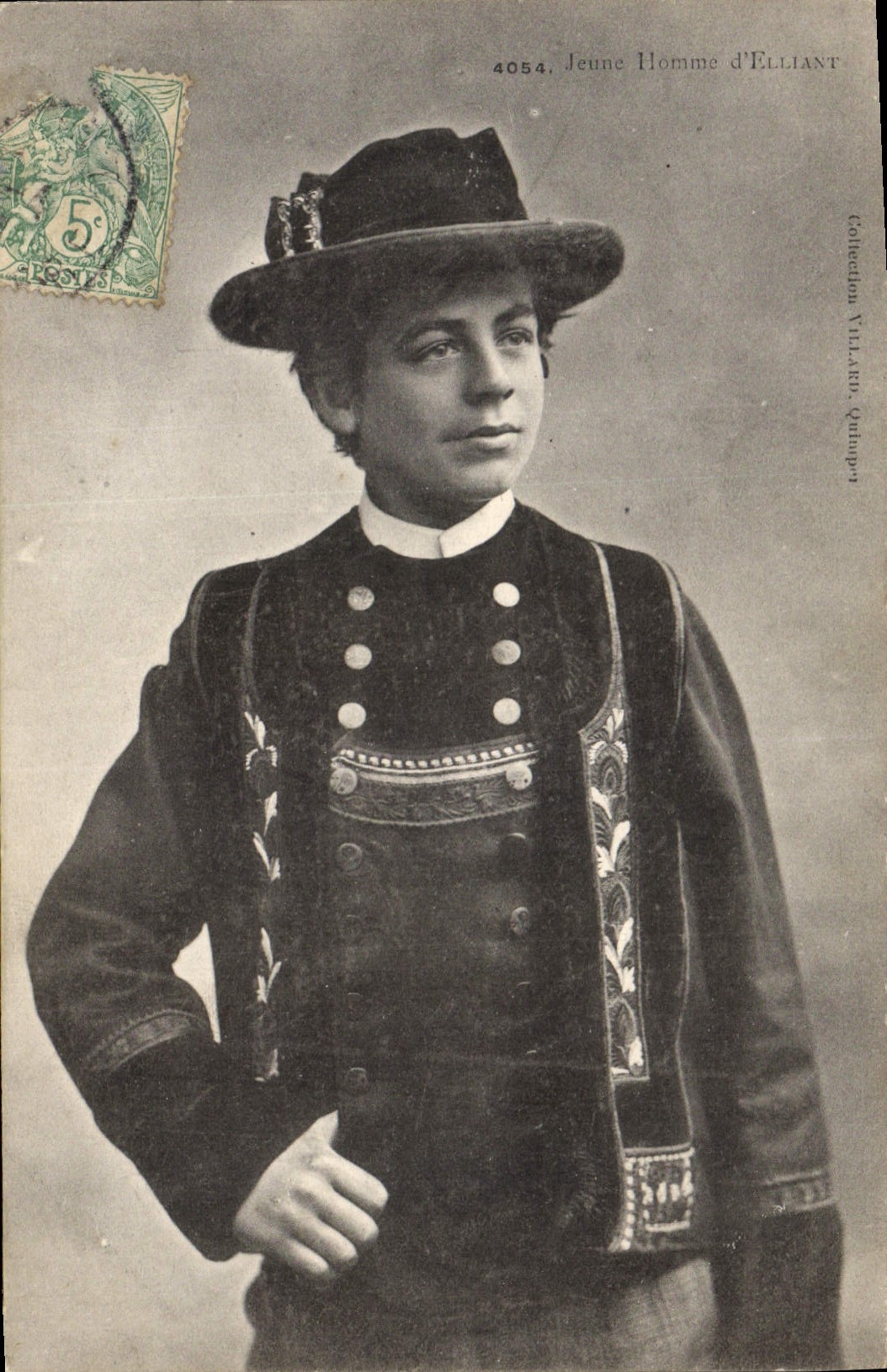 CPA Folklore Jeune homme d'Elliant