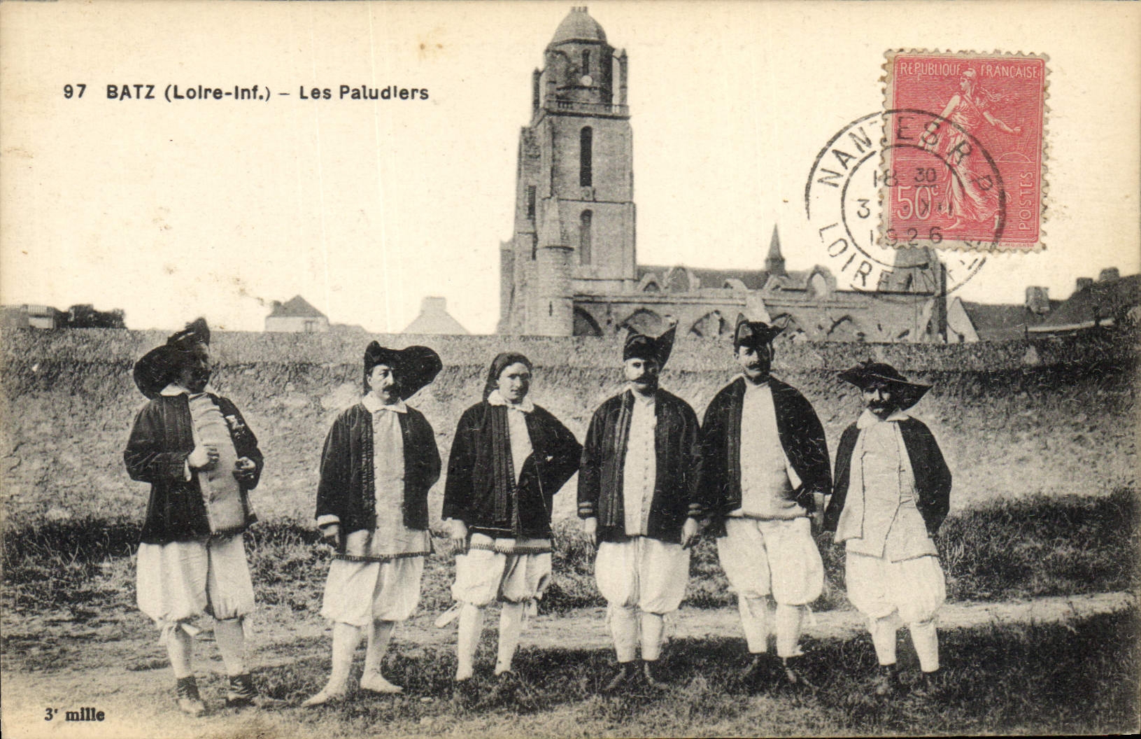 CPA Folklore Batz Les Paludiers 