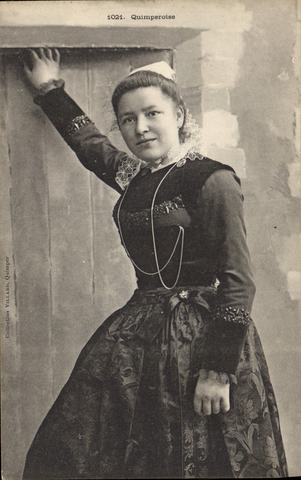 CPA Folklore Quimperoise