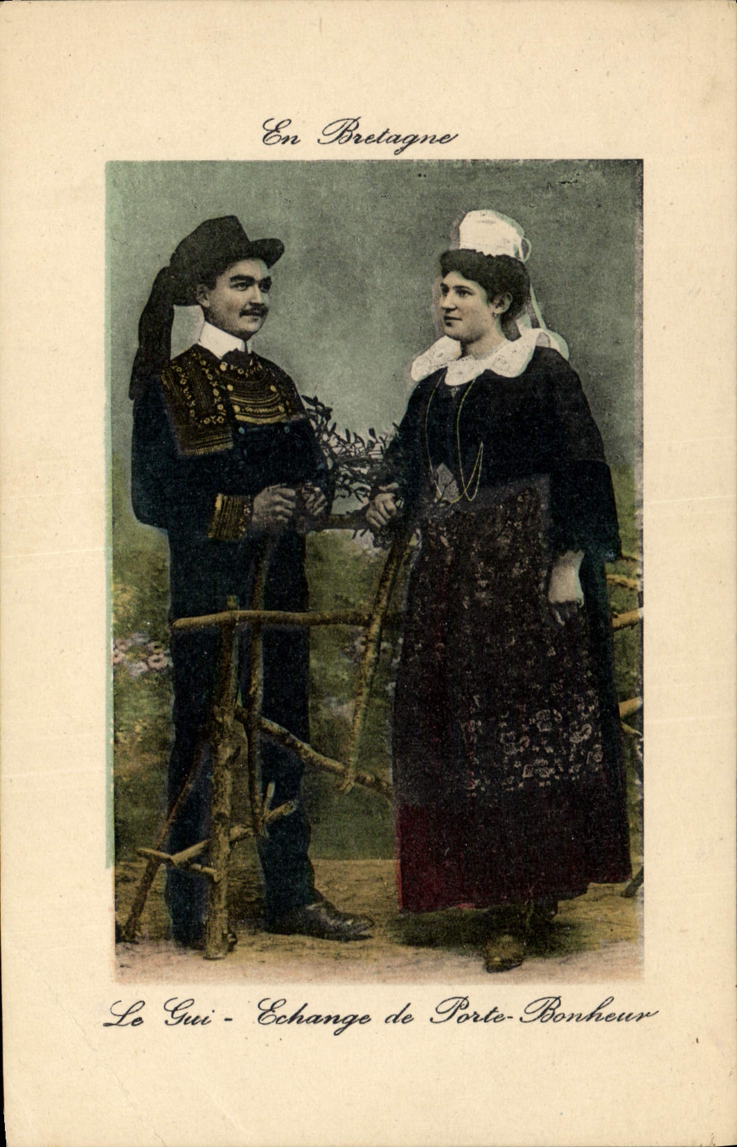 CPA Folklore Bretagne Le gui Echange de porte bonheur
