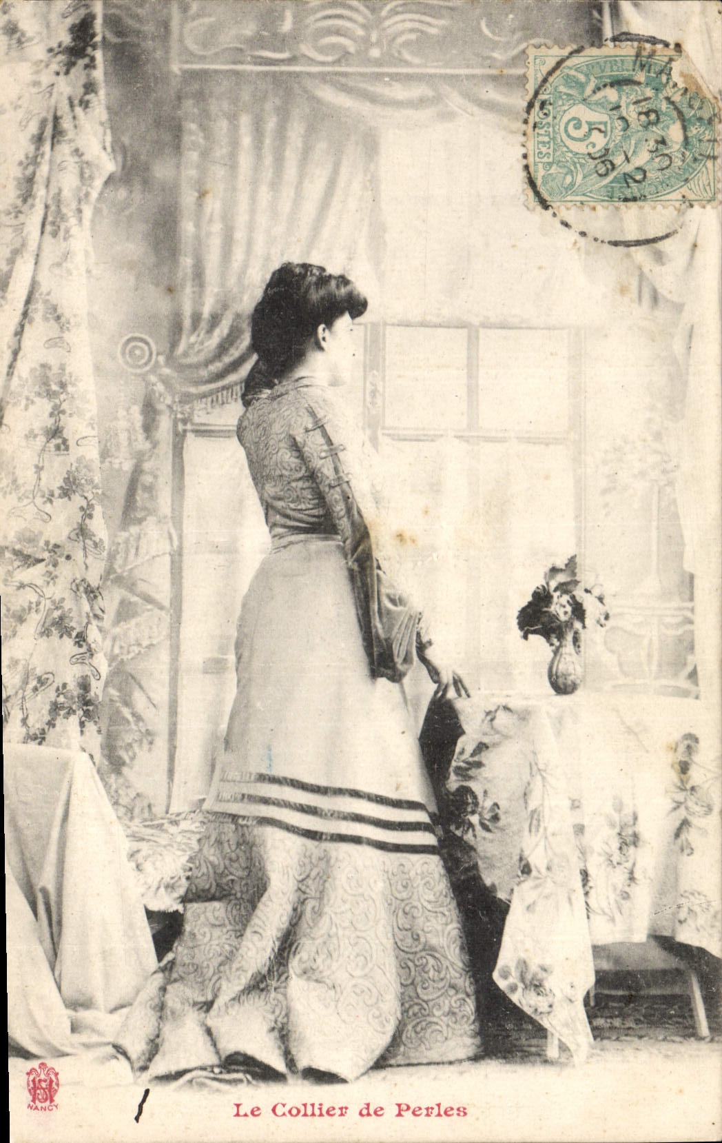 Postal Joyas Mujer el collar de perlas