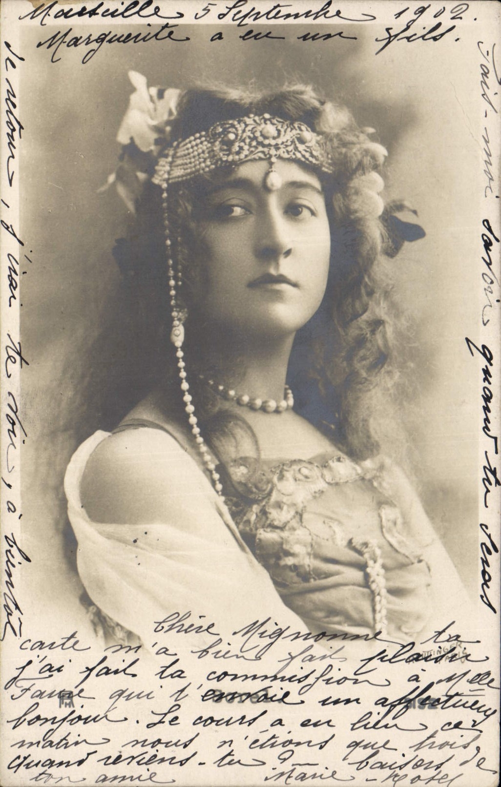 CPA Bijoux Femme