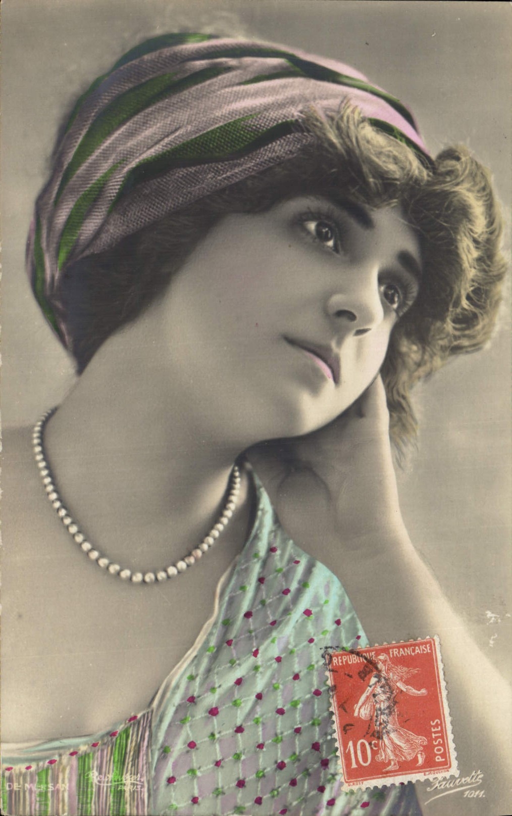 CPA Bijoux Femme