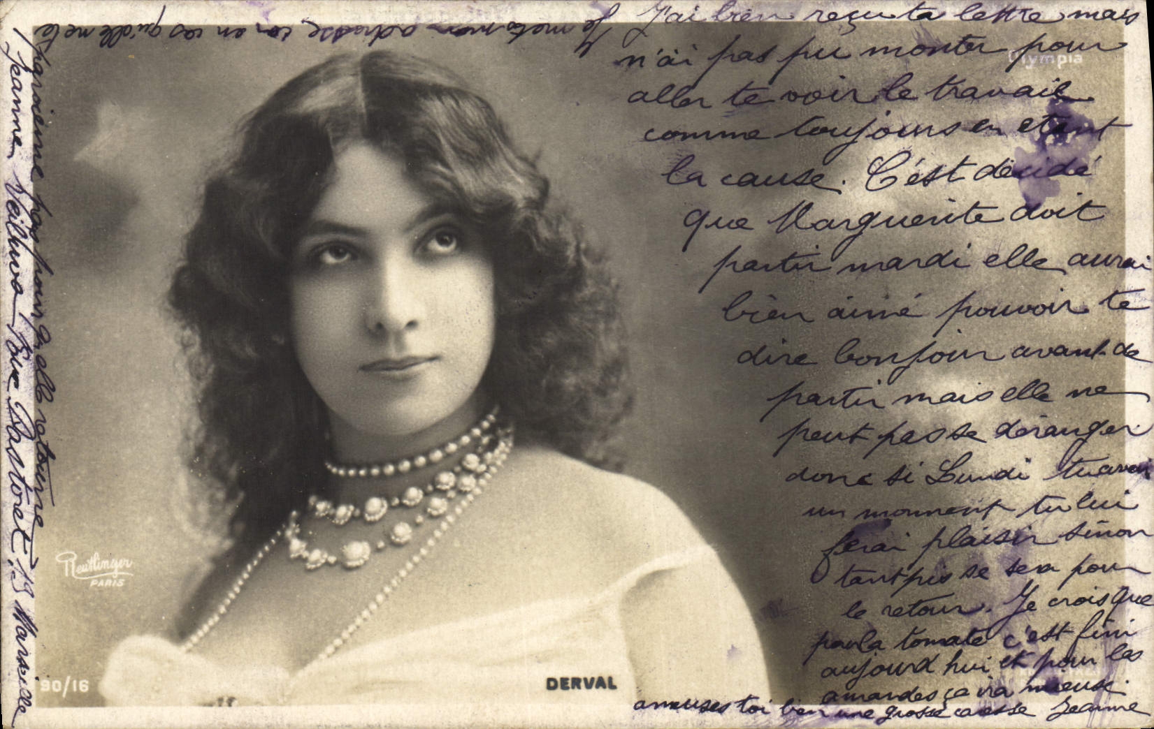 CPA Bijoux Femme Derval