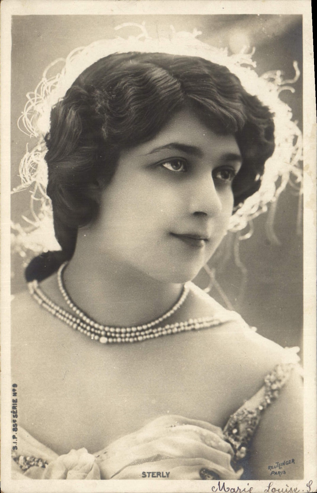 CPA Bijoux Femme Sterly