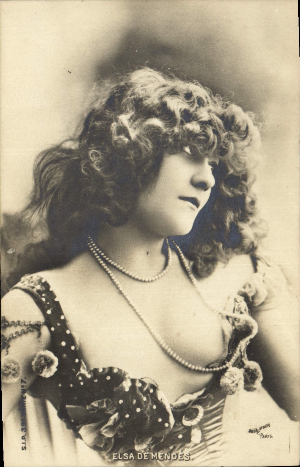 CPA Bijoux Femme Elsa de Mendes
