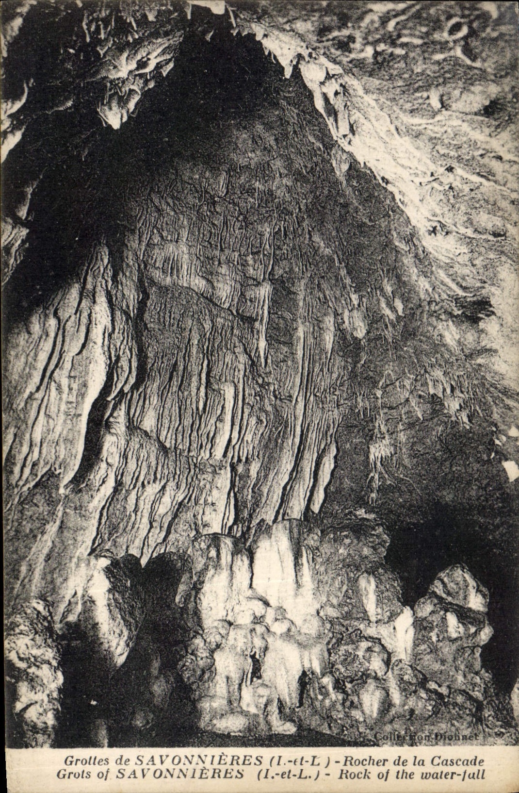 Postal Gruta Grutas de Savonnieres Roca de la cascada