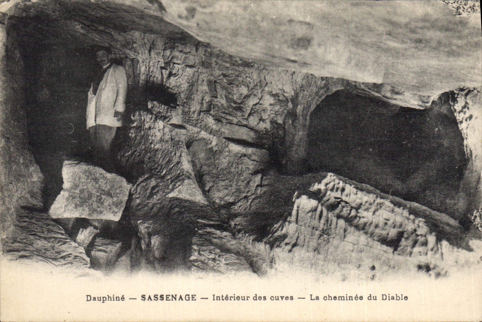 Vintage Postcard Cave Interior Sassenage Caves of the tanks the chimney of the devil