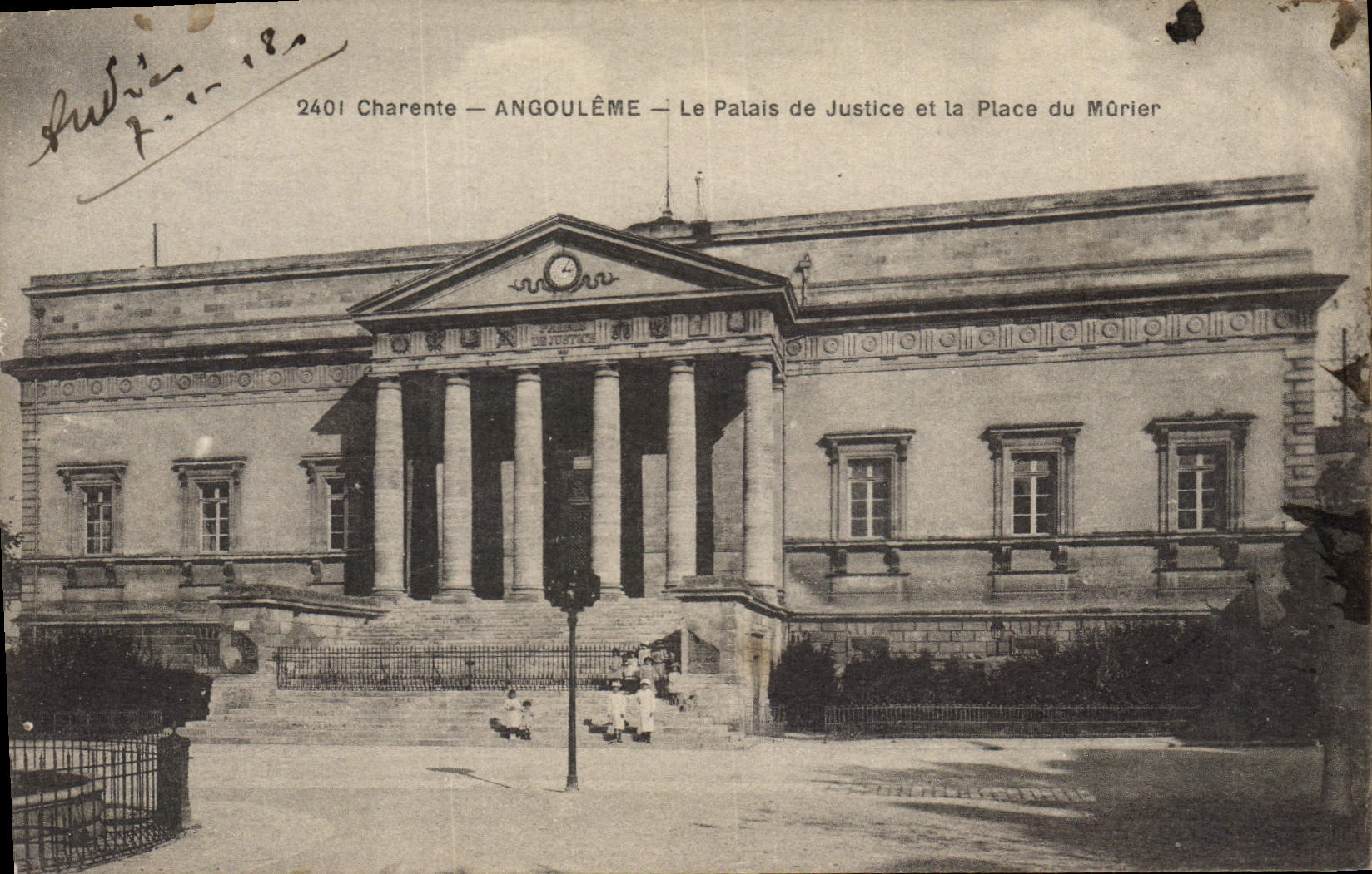 CPA Palais de Justice et la place du Murier Angouleme